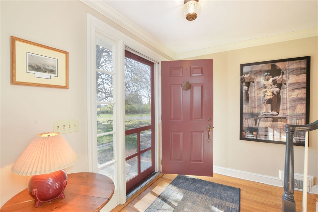 1656 Main Road Westport, MA 02790 - Photo 5 of 32 Gallery Image 5