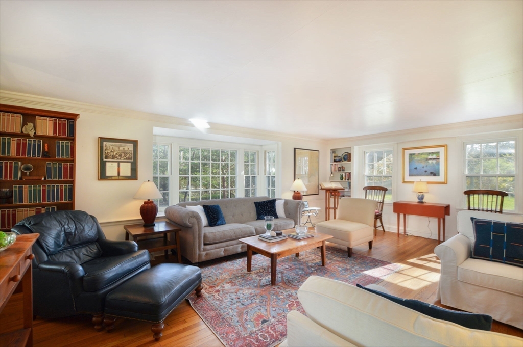 1656 Main Road Westport, MA 02790 - Photo 8 of 32 Gallery Image 8