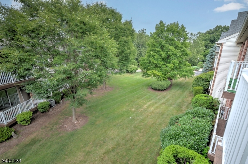 32 Rebecca Road East Hanover, NJ 07936 - Photo 26 of 35