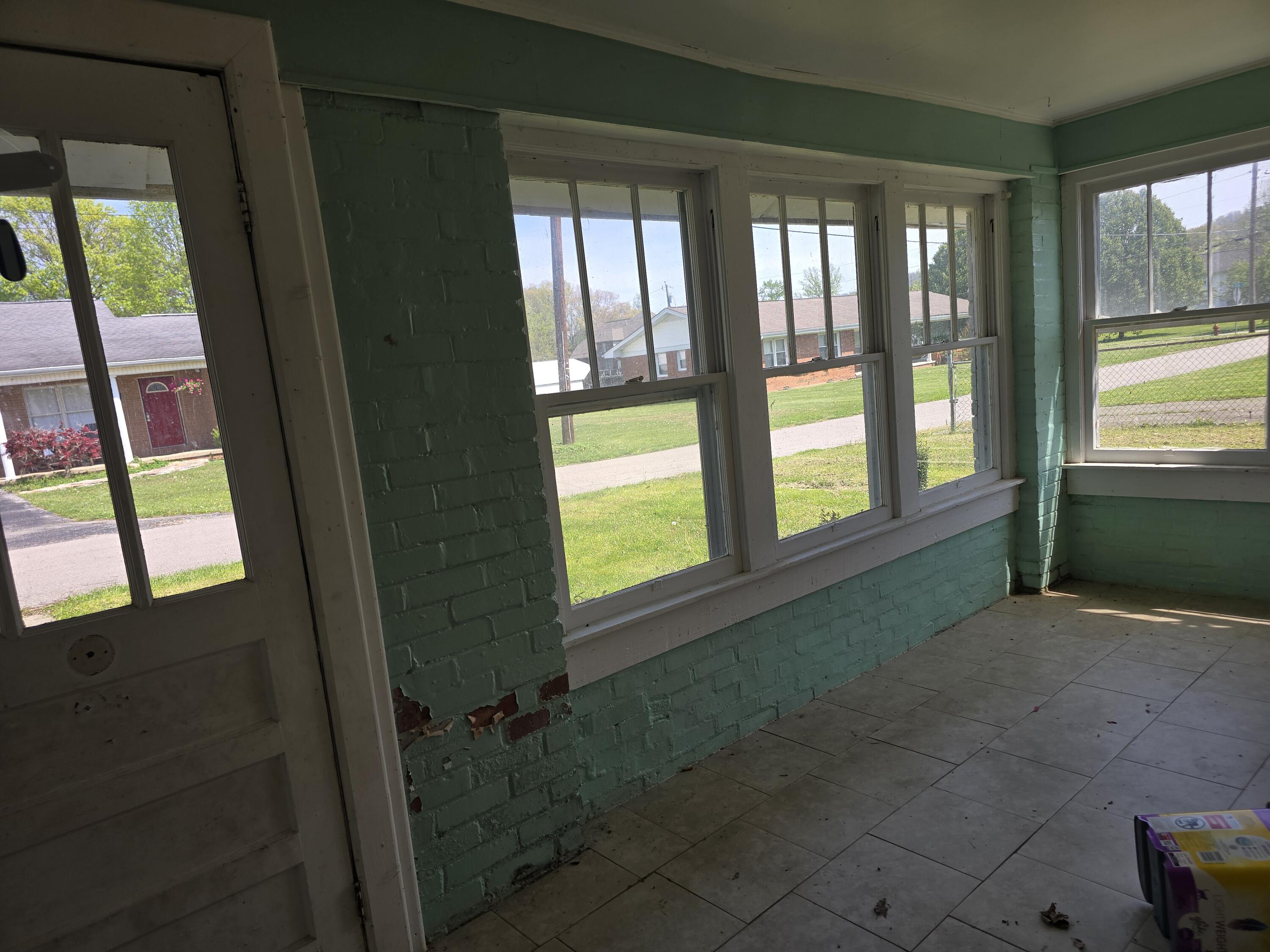 77 Curd Road Williamsburg, KY 40769 - Photo 7 of 24 20260410_121827