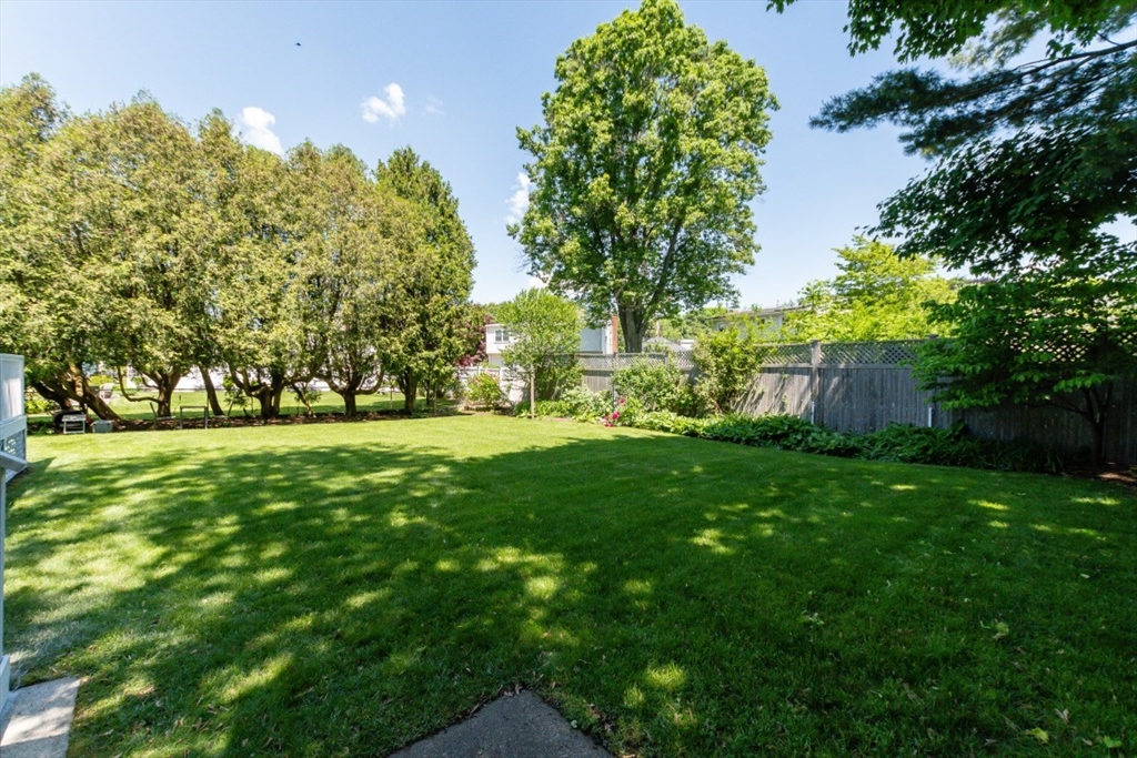 22 Tennyson Road Waltham, MA 02453 - Photo 5 of 33 Gallery Image 5