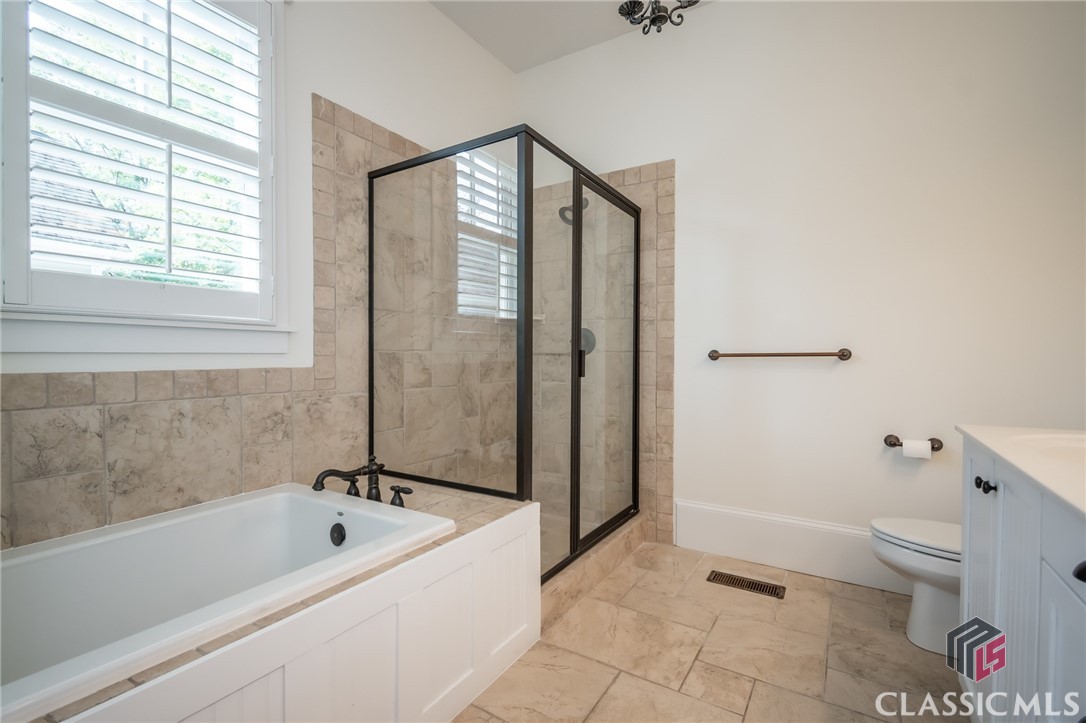 23 Chestnut Oak Run Athens, GA 30607 - Photo 49 of 69 master bathroom