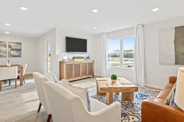 $2,600 | 1949 Tree Swallow Drive, Tallahassee, FL 32311