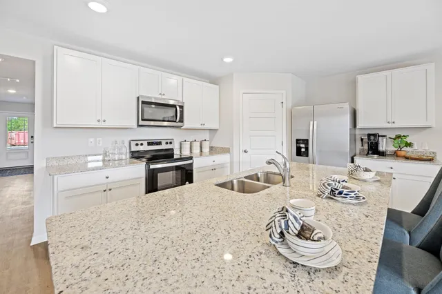 $2,600 | 1949 Tree Swallow Drive, Tallahassee, FL 32311