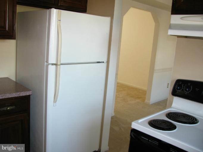 6172 Howells Road Alexandria, VA 22310 - Photo 11 of 30 Kitchen