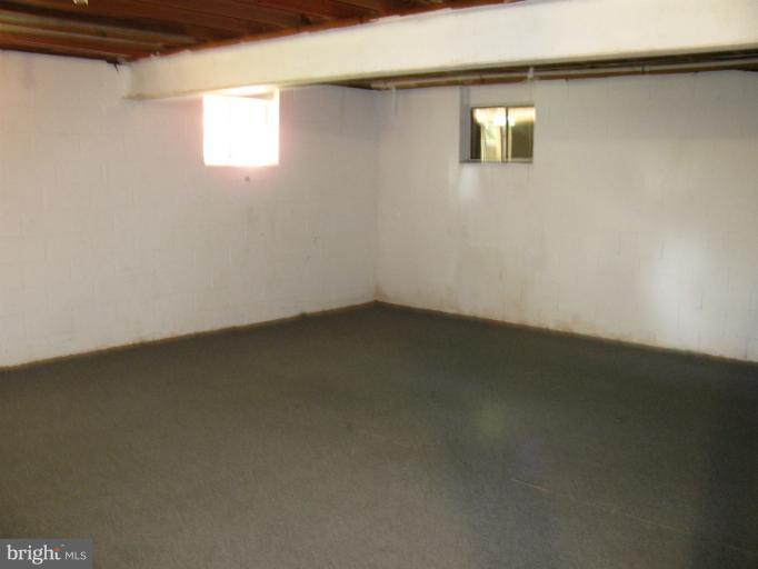 6172 Howells Road Alexandria, VA 22310 - Photo 22 of 30 Basement