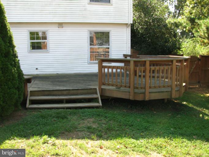 6172 Howells Road Alexandria, VA 22310 - Photo 24 of 30 Exterior (Rear)