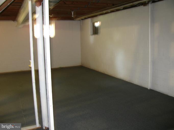 6172 Howells Road Alexandria, VA 22310 - Photo 28 of 30 Basement