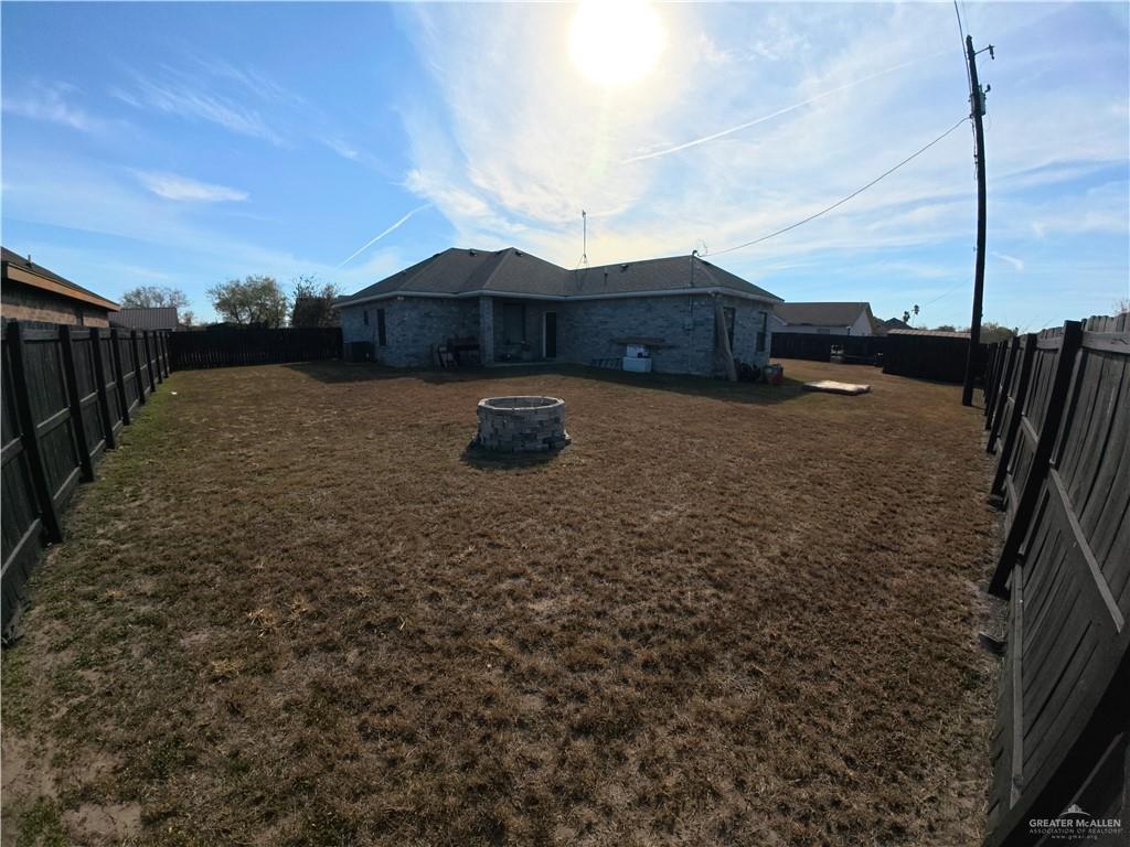 321 Gladiola Drive Edcouch, TX 78538 - Photo 21 of 29 a view of a backyard
