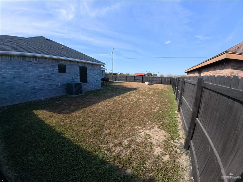 321 Gladiola Drive Edcouch, TX 78538 - Photo 22 of 29 a view of a backyard