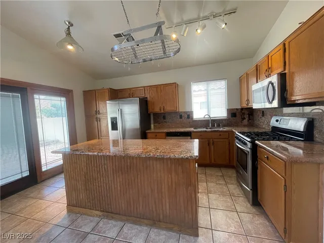 $1,845 | 7936 Verde Springs Drive, Las Vegas, NV 89128