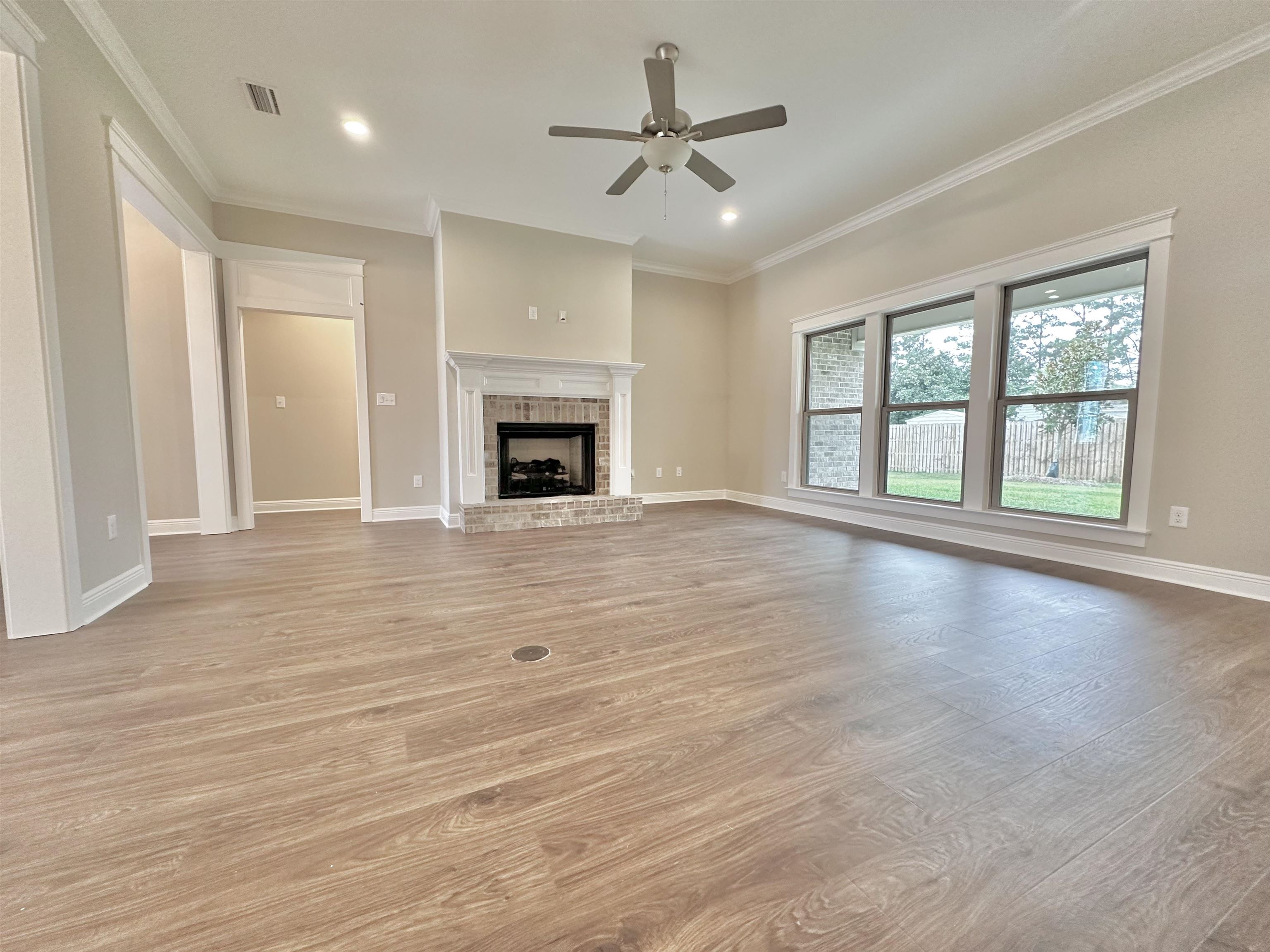 683 Kitfox Avenue Fairhope, AL 36532 - Photo 7 of 51 Living Room