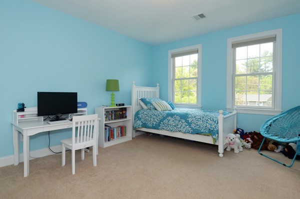 36 Village Road Sudbury, MA 01776 - Photo 16 of 26