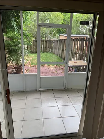 $1,900 | 14148 Southwest 93rd Lane, Unit 14148, Miami, FL 33186