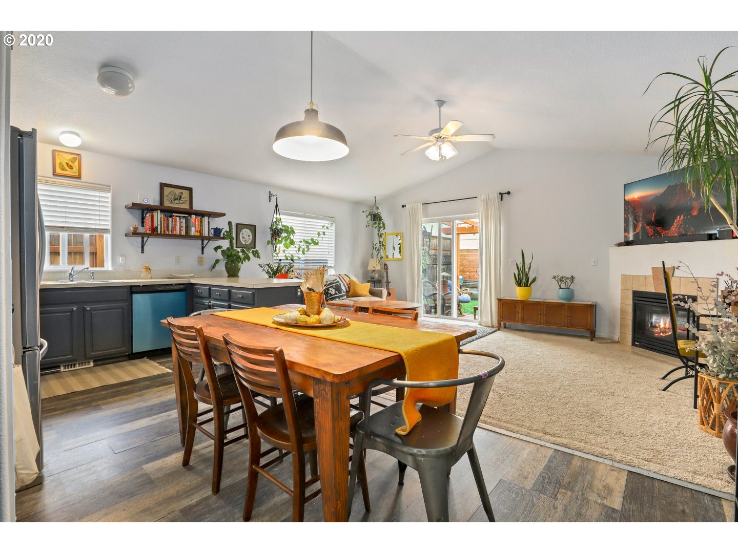 11756 Southeast Oak Street Portland, OR 97216 - Photo 14 of 30