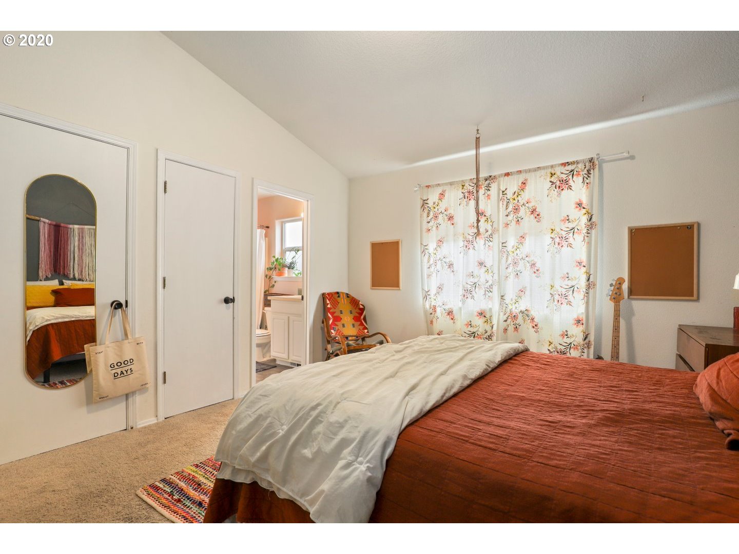 11756 Southeast Oak Street Portland, OR 97216 - Photo 17 of 30