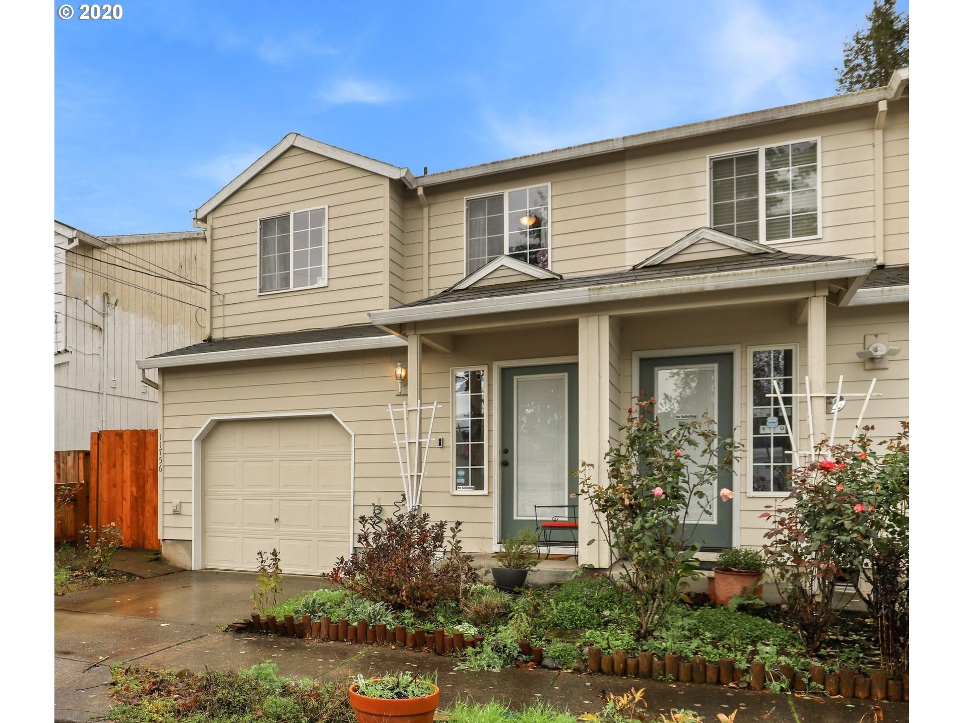 11756 Southeast Oak Street Portland, OR 97216 - Photo 3 of 30