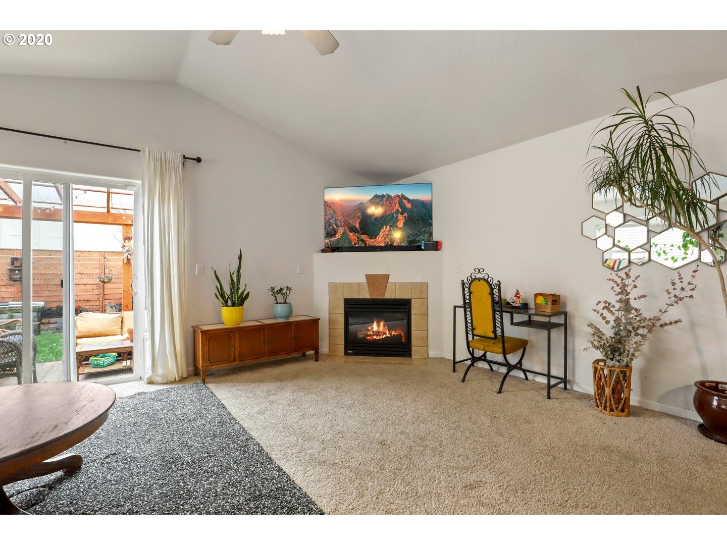 11756 Southeast Oak Street Portland, OR 97216 - Photo 5 of 30