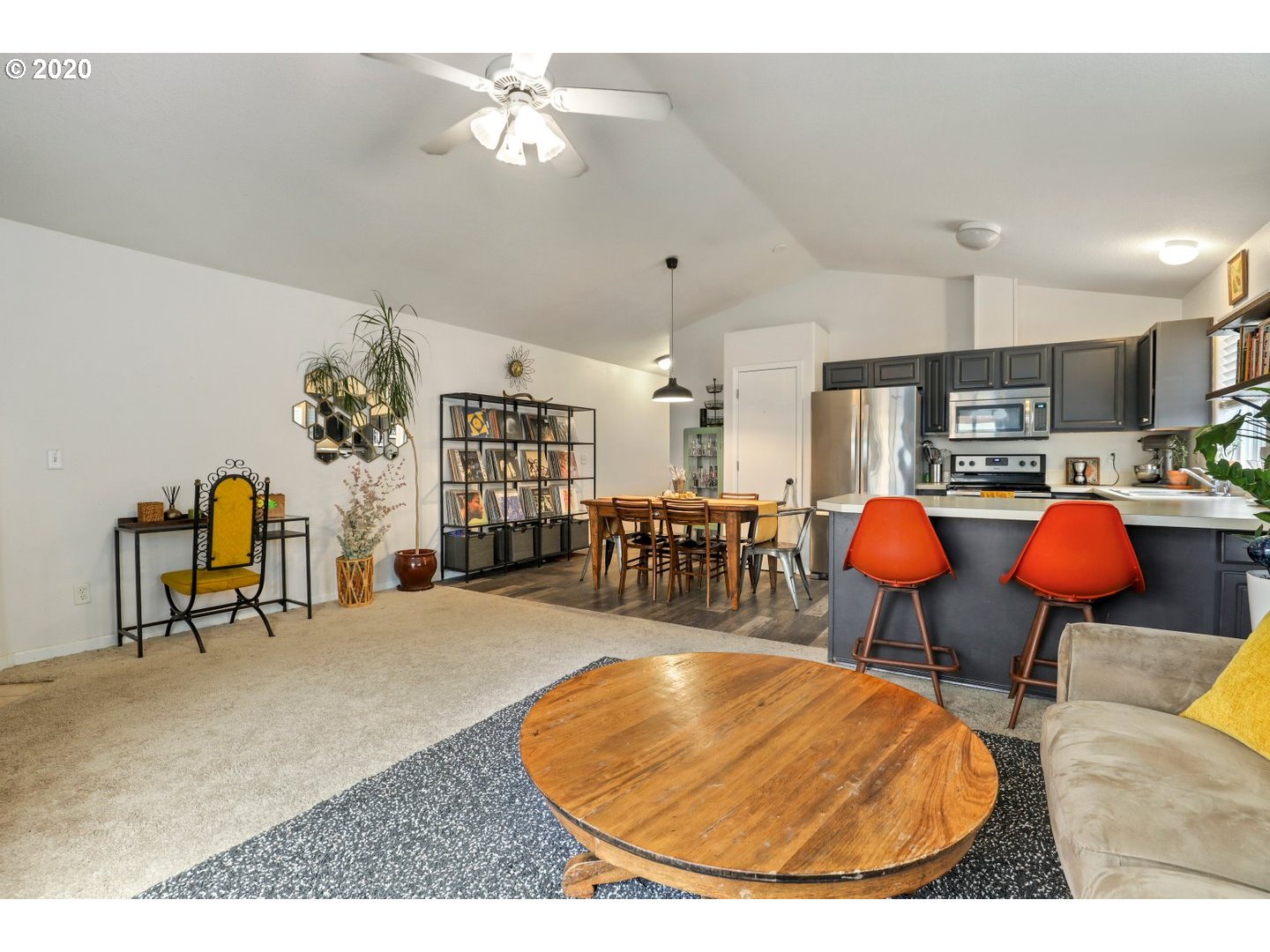 11756 Southeast Oak Street Portland, OR 97216 - Photo 7 of 30