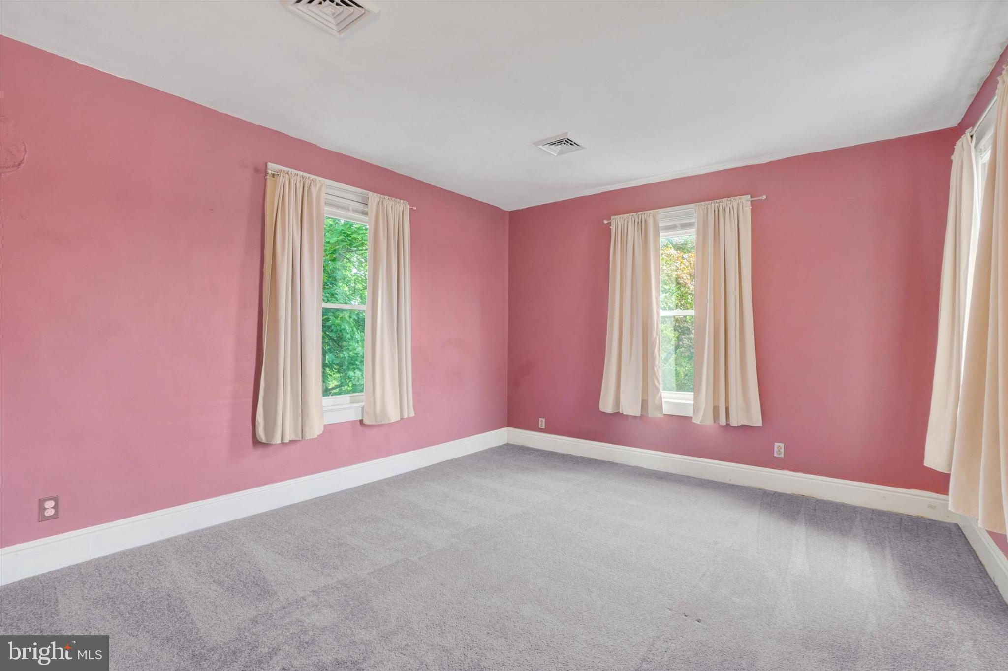 2 South Main Street Jacobus, PA 17407 - Photo 21 of 30 Gallery Image 21