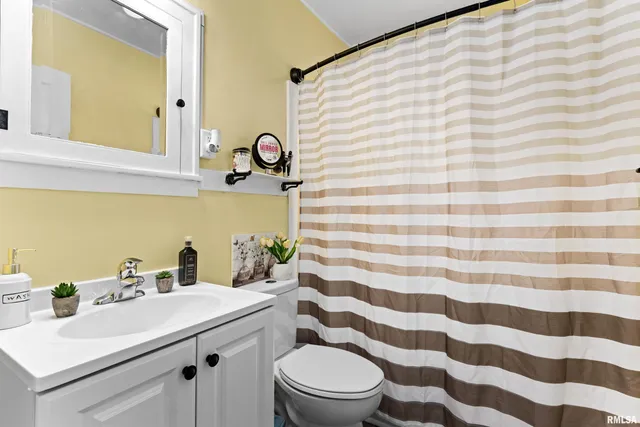 $95,000 | 2606 North Wisconsin Avenue, Peoria, IL 61603