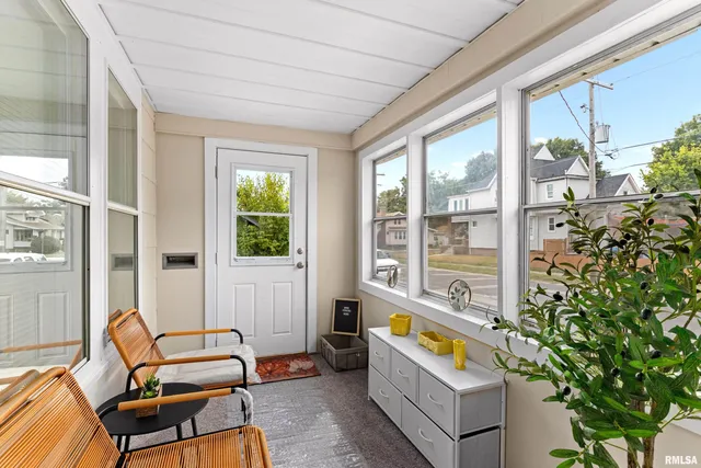 $95,000 | 2606 North Wisconsin Avenue, Peoria, IL 61603