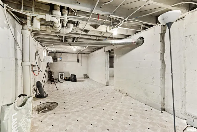 $95,000 | 2606 North Wisconsin Avenue, Peoria, IL 61603