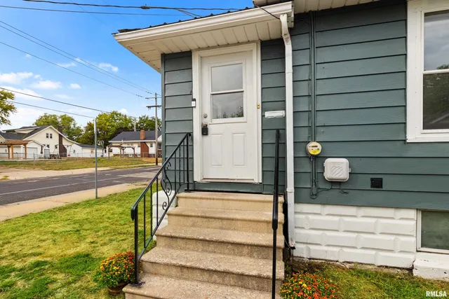 $95,000 | 2606 North Wisconsin Avenue, Peoria, IL 61603