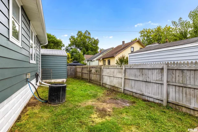 $95,000 | 2606 North Wisconsin Avenue, Peoria, IL 61603