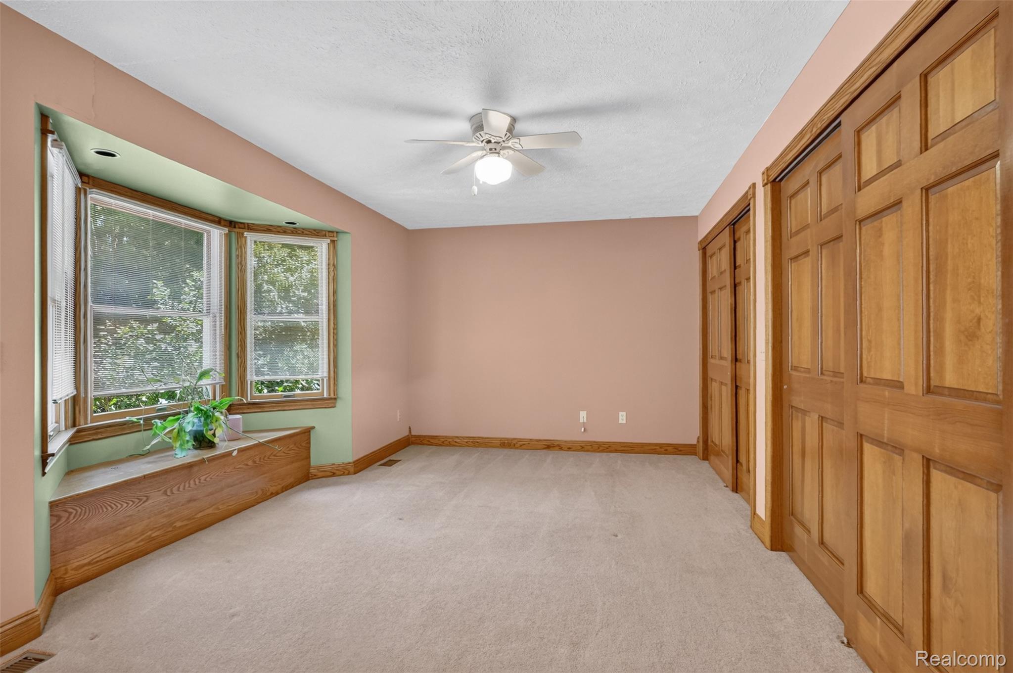 1919 Fox Ridge Drive Howell, MI 48843 - Photo 27 of 42 DSC09711.jpg