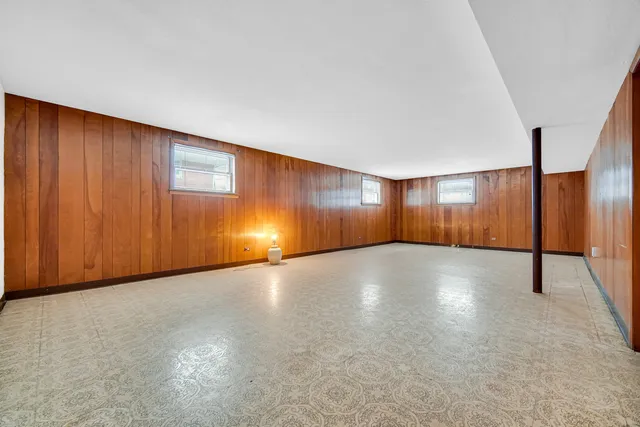 $339,000 | 9620 South Keeler Avenue, Oak Lawn, IL 60453