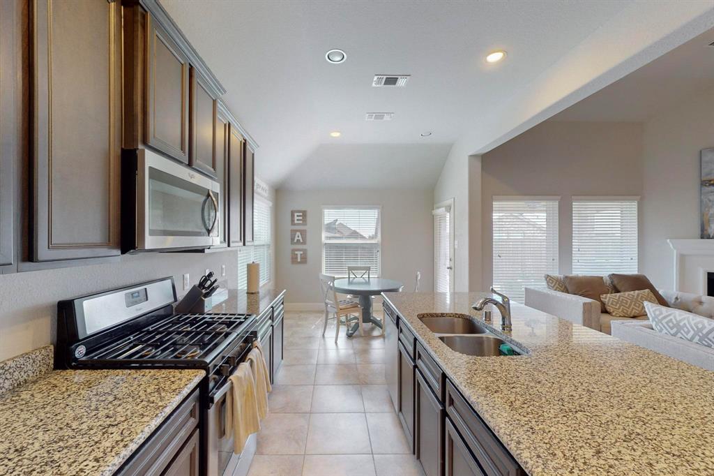 521 Hunt Farms Road Fate, TX 75189 - Photo 12 of 37 Gallery Image 12