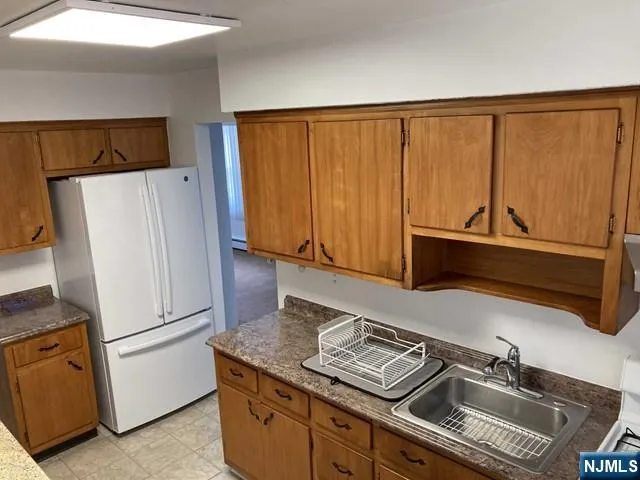 $2,500 | 2430 6th Street, Unit 2, Fort Lee, NJ 07024