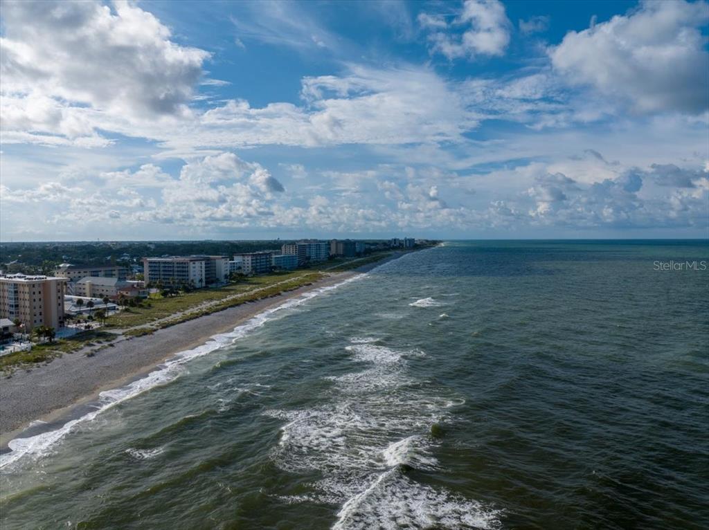 Bayshore Road Nokomis, FL 34275 - Photo 37 of 42 a view of a terrace