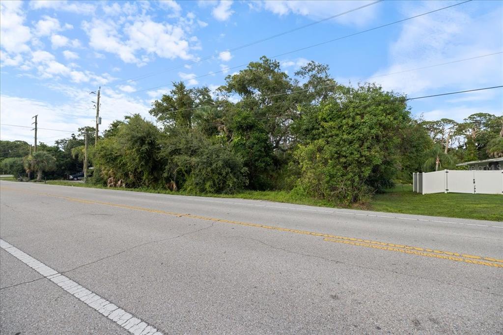 Bayshore Road Nokomis, FL 34275 - Photo 10 of 42 a view of a street
