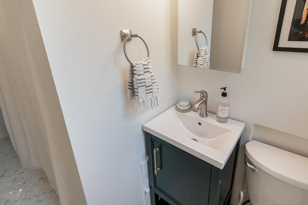 3269 Somerford Road Columbus, OH 43221 - Photo 29 of 36 3269_Somerford_Rd-12