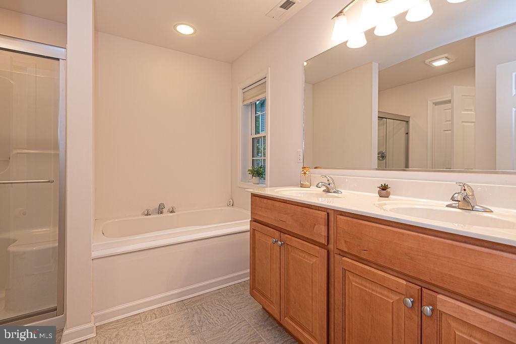 42 Harpoon Road Ocean Pines, MD 21811 - Photo 42 of 66 Primary Suite