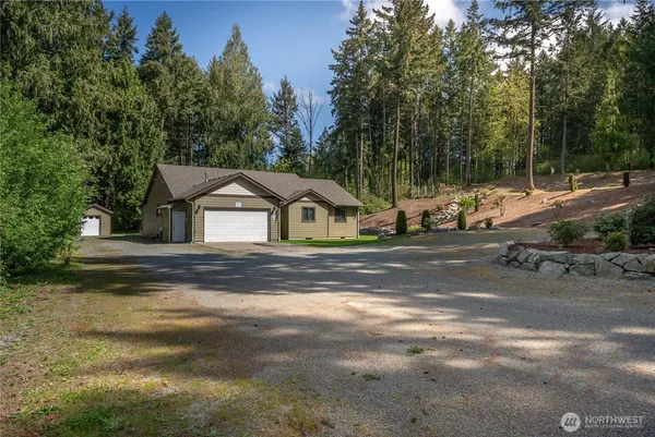$699,950 | 7805 300th St Court South, Roy, WA 98580