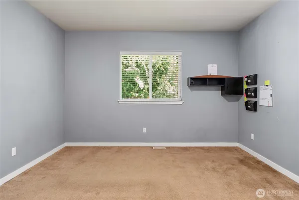 $699,950 | 7805 300th St Court South, Roy, WA 98580