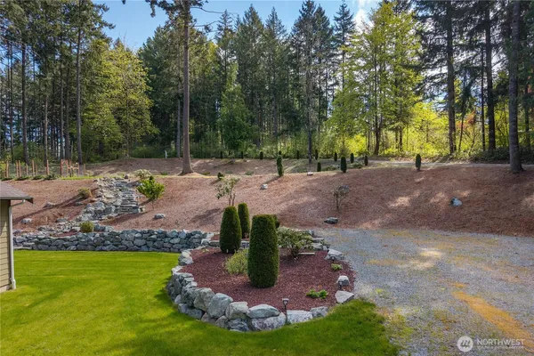 $699,950 | 7805 300th St Court South, Roy, WA 98580