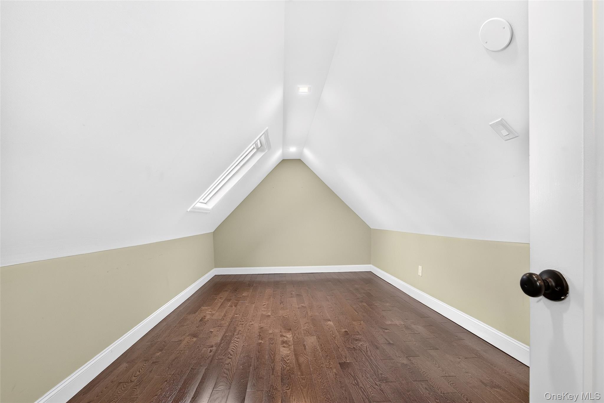 77 Waters Edge Rye, NY 10580 - Photo 30 of 35 Gallery Image 30
