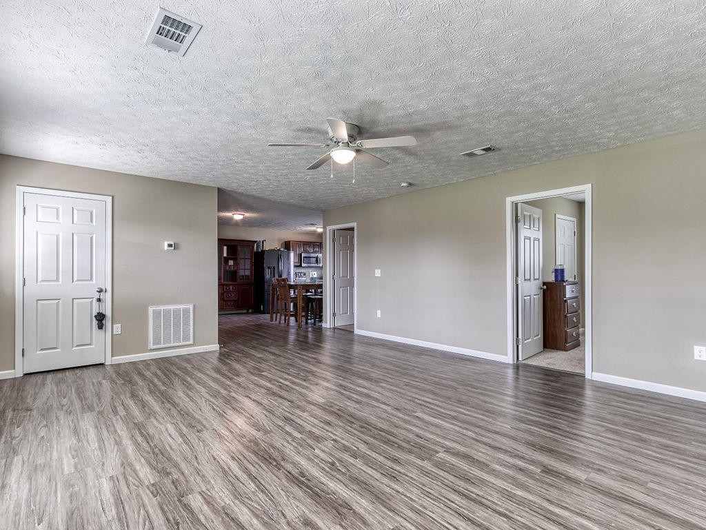 1449 Flatwood Road Sevierville, TN 37862 - Photo 6 of 31 Gallery Image 6