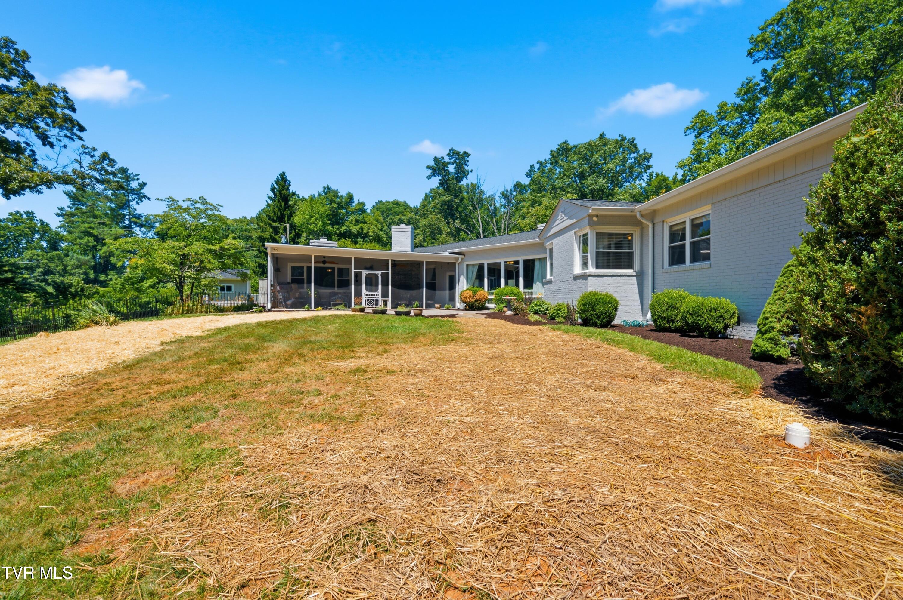 545 Green Hill Road Bristol, VA 24201 - Photo 47 of 60 DSC_0586
