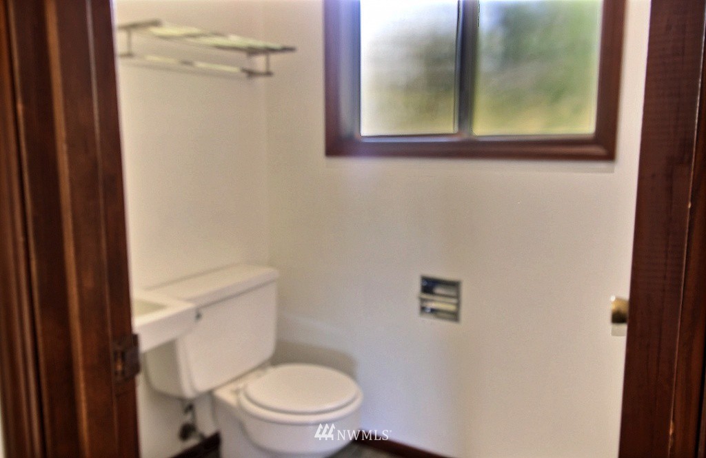 3241 Maple Street Longview, WA 98632 - Photo 10 of 20 Gallery Image 10