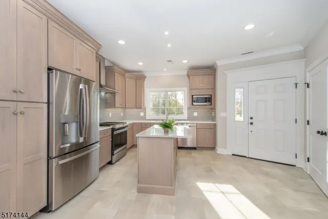 $5,000 | 302 South Street, Unit A, New Providence, NJ 07974