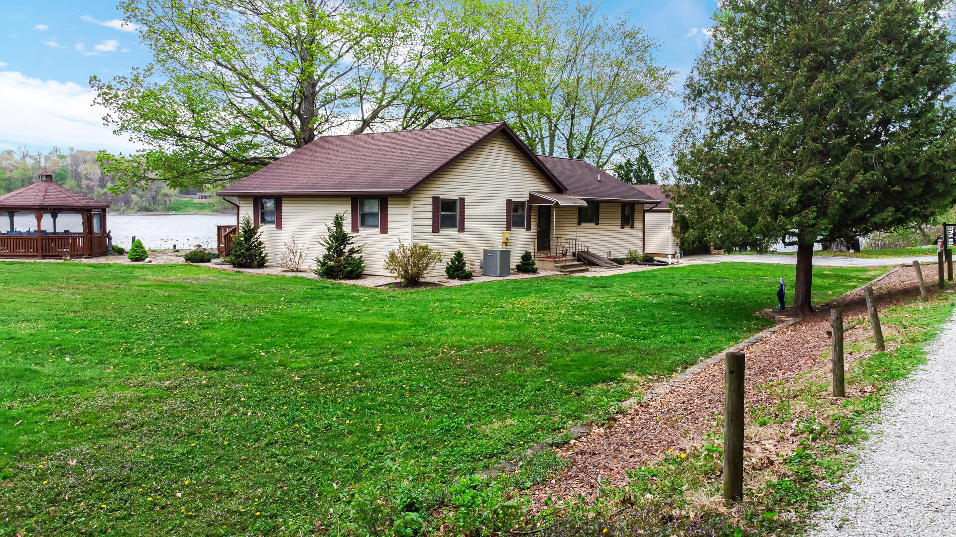 1588 West Severs Road La Porte, IN 46350 - Photo 26 of 34 1920x1080