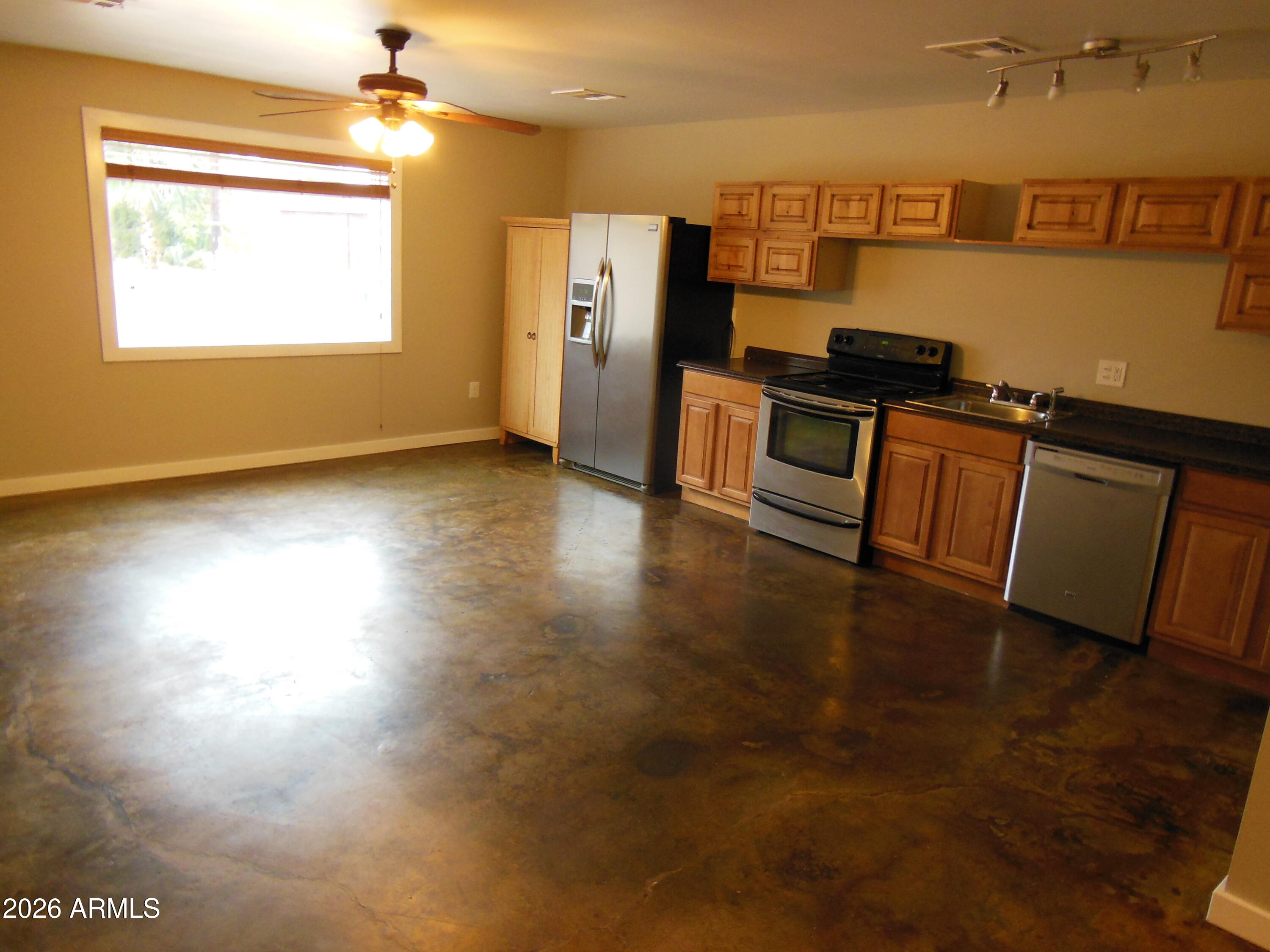 1746 West Thomas Road Phoenix, AZ 85015 - Photo 24 of 32 DSCN2538