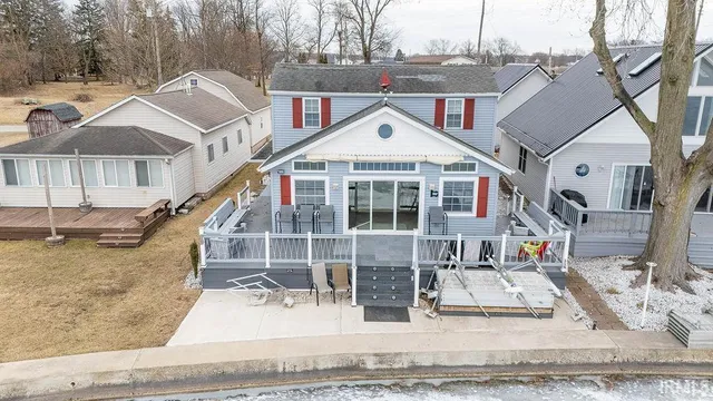 $649,000 | 2122 Wolfs Point Drive, Rochester, IN 46975