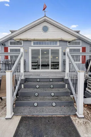 $649,000 | 2122 Wolfs Point Drive, Rochester, IN 46975