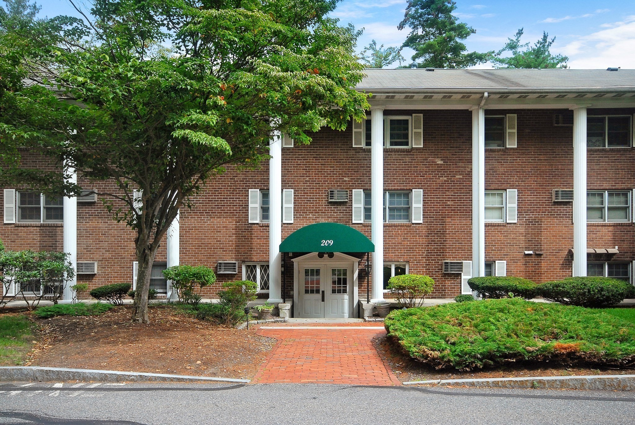 209 Great Road, Unit C1 Acton, MA 01720 - Photo 15 of 17 Gallery Image 15
